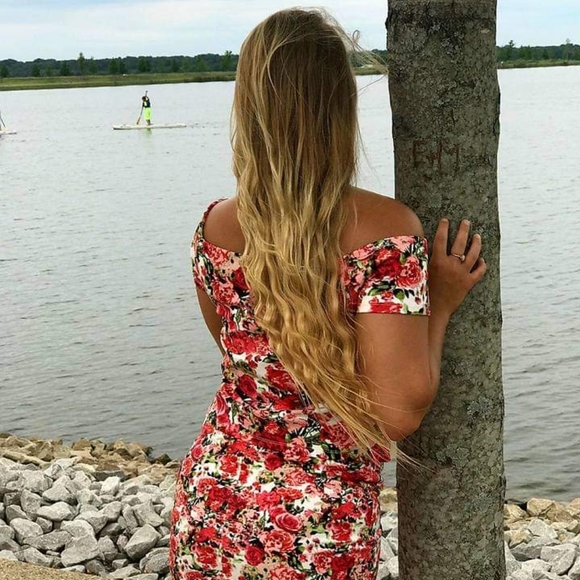 Gianni Bini Cropped Red Floral Off Shoulder Top - Picture 7 of 9